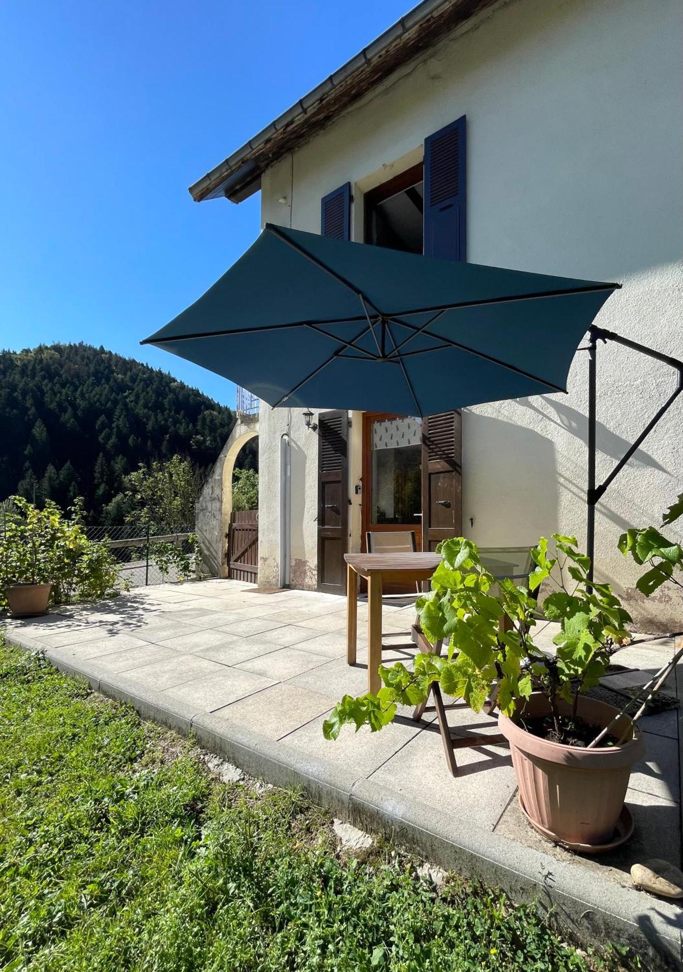 Apartament La Sabaudia Saint-Pierre-d'Entremont  Zewnętrze zdjęcie